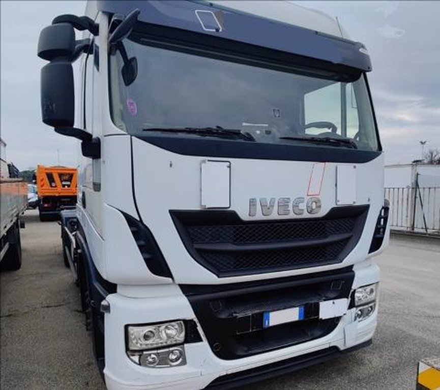 IVECO stralis hi way AS 260 S48Y/FS - CM E6