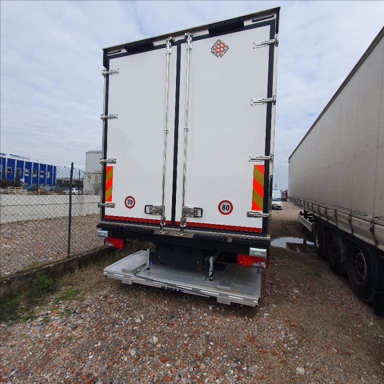 IVECO S-Way AT 260 S42Y/PS