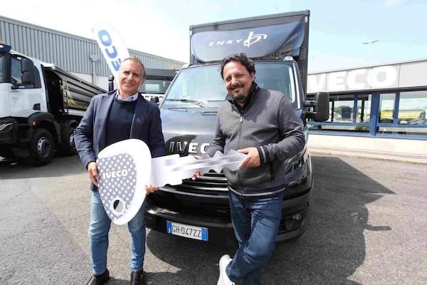 IVECO Enrico Brignano Nuovo Testimonial Daily Small